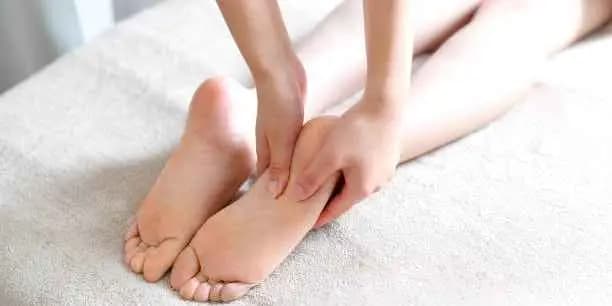 One 90-Minute Brazilian Lymphatic Drainage Massage W/O Face