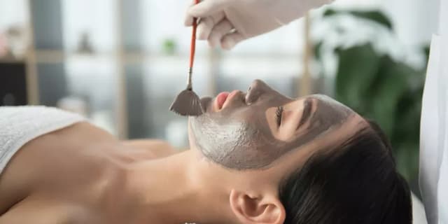 One Dermaplanning Glow Facial