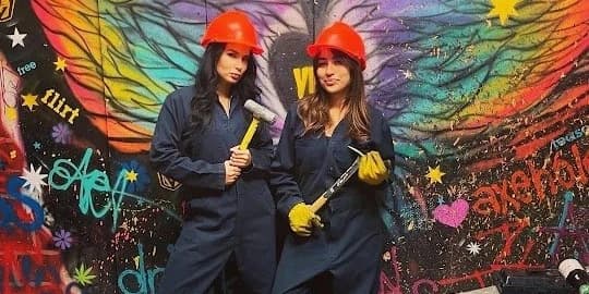 One 15-Minute Axehole Vegas Smash Room for Two People (Valid Monday - Thursday)