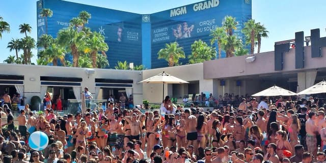 Pool Party Club Crawl for 4 People (Valid Thursday–Sunday)