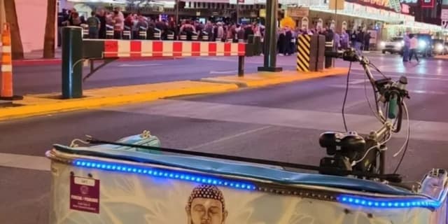 Rides to specific destination near downtown. Priced per block.