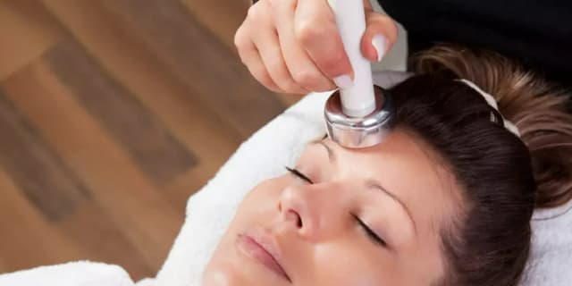 One 20 minute Radio-Frequency Skin-Tightening Treatment