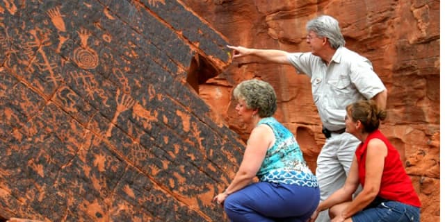 Valley of Fire Tour plus the Lost City Museum Tour from Las Vegas