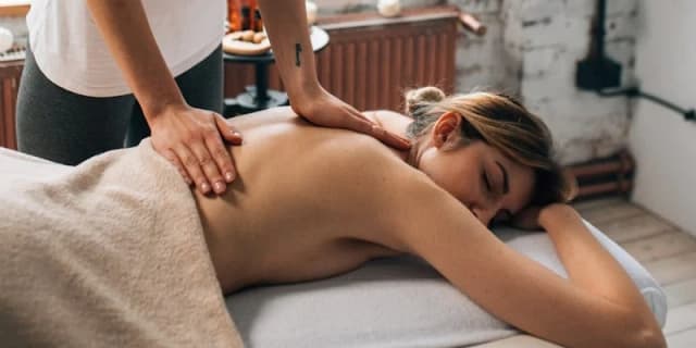 60-Minute Deluxe Massage w/ Hot Towels, Hot Stones & Warm Massage Lotion