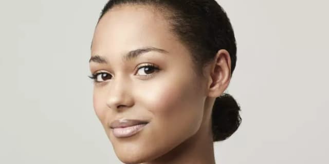 Six Microcurrent Face Lifting with Radio Frequency Treatments