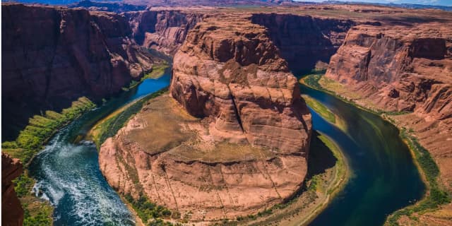 Lower Antelope Canyon & Horseshoe Bend Day Tour for One Child (17 & Under)