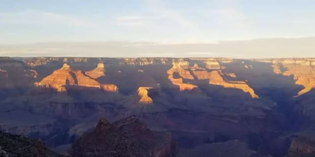 4 People: Red Rock Public Day Tour (Grand Canyon & Sedona)
