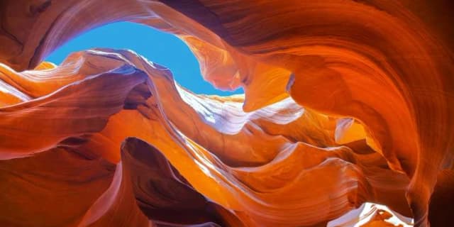 Lower Antelope Canyon & Horseshoe Bend Day Tour for One Adult (Age 18+)