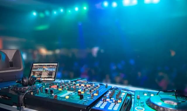 One General Admission Ticket Entry with Open Bar Party Bus