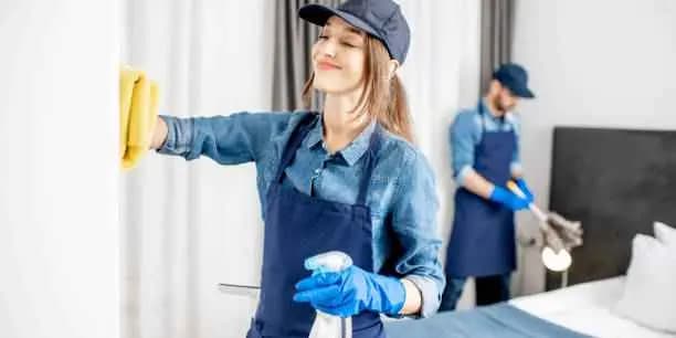 1 Bedroom & Up to 2 Bathrooms (Max 2 hours)