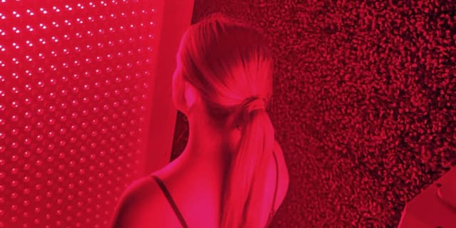 One 15-Minute Red-Light & Near-Red (NR) Light Therapy Session