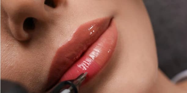 One Lip Blush Session w/ Master Artist