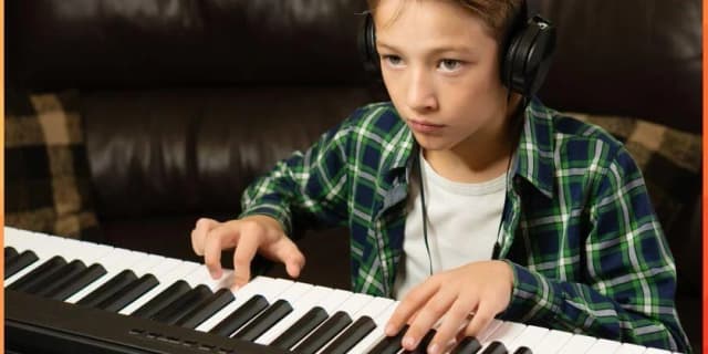 1 Month of 25-Minute Virtual Weekly Piano Lessons