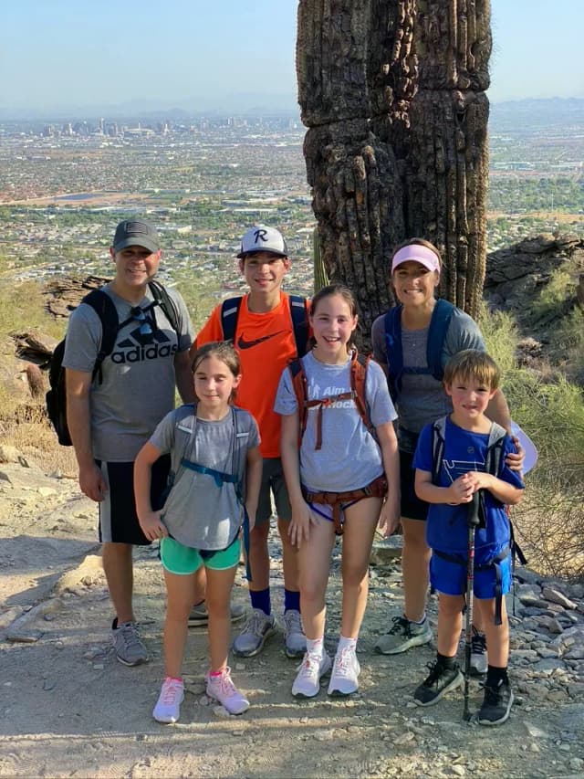 4-10 Hikers (Price Per Hiker, Must Book at least 4 Hikers)