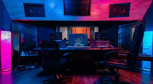 Two Hour In-Studio Recording Session