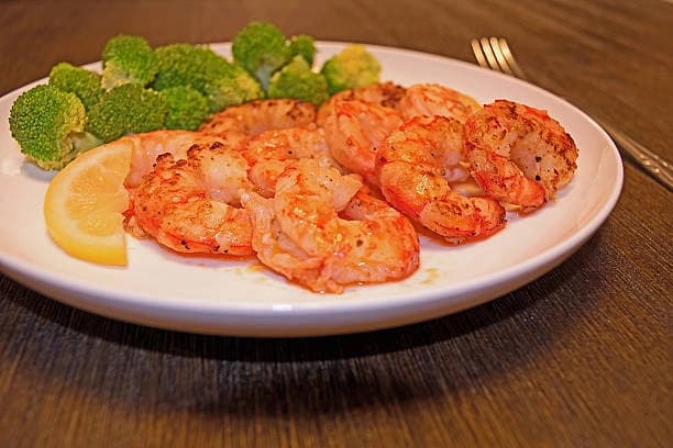 Tender Delight - 6oz Filet & 6 Garlic Shrimp