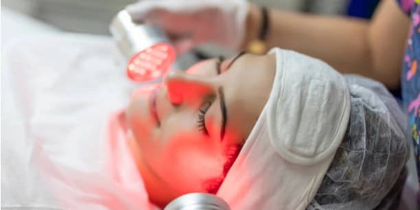 Dahlia Health Medical Red Light Therapy for Fat Reduction and Skin Tightening