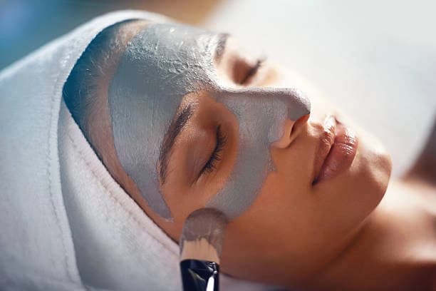 One 60-Minute Fabulous Facial