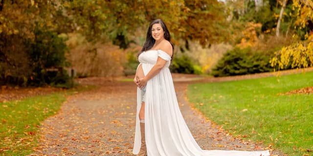 30 Minute Outdoor Maternity Photo Session