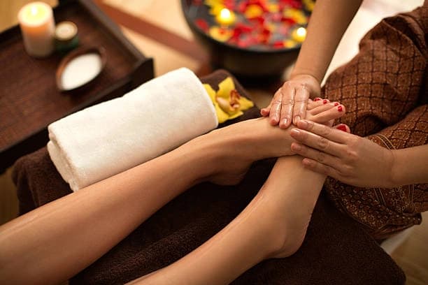 Couples 60-Minute Custom Foot Reflexology with Sea Salt Soak