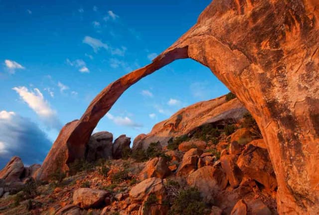 Arches and Canyonlands Tours Bundle: Self-Guided Drive