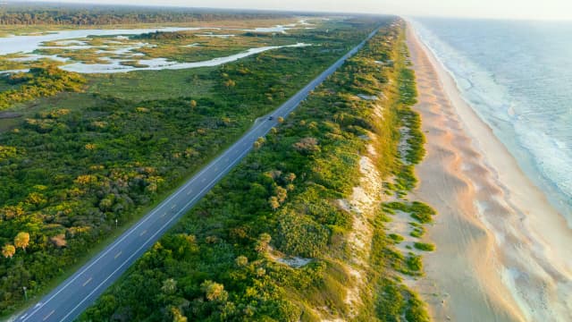 East Coast Road Trip: Self-Guided Driving & Walking Tours Bundle (40+ Tours)