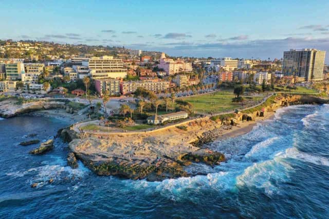La Jolla Cove Tour: Self-Guided Drive