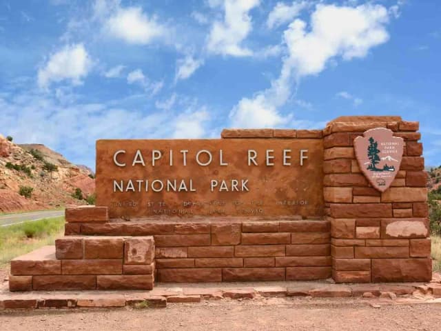 Capitol Reef Tour: Self-Guided Drive