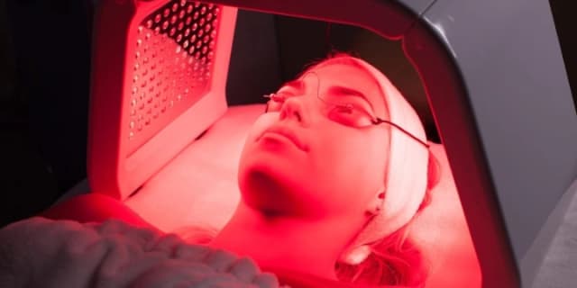 Three Red Light Bed sessions with Tanning
