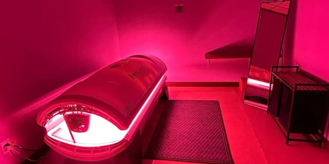 One Red Light Bed Session with Tanning