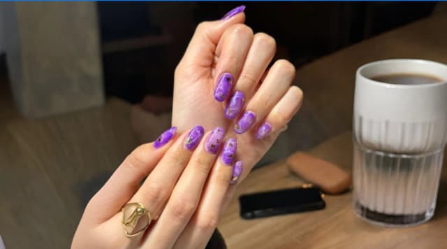 CBD Manicure with Gel