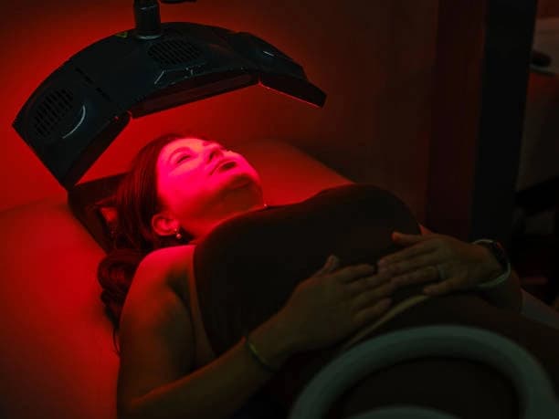 Three 20-Minute Red Light Therapy Sessions