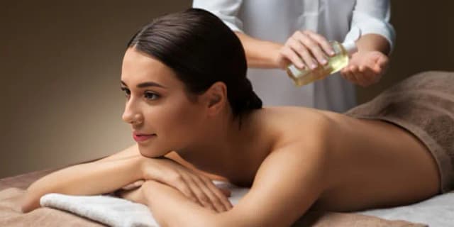 75 Minute Body Massage with Coconut Oil and Free Hot Stones