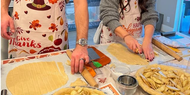 Pie & Tarts Baking Classes for 10 People