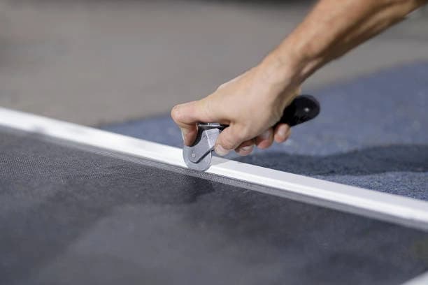 Repair of 4 screens up to 80 inches long and up to 40 inches wide