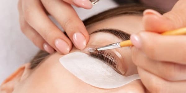 One Eyelash Lift & Tint