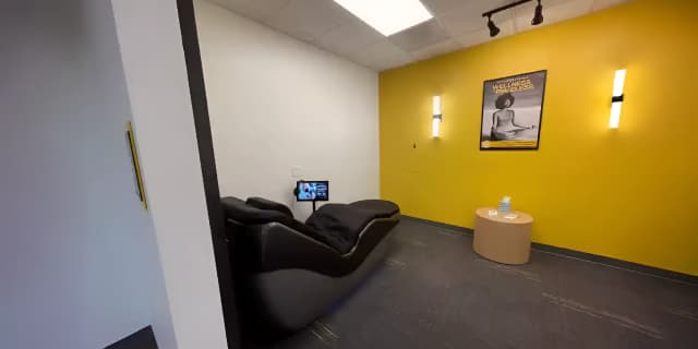 $100 Off Enrollment Fee Plus 1 Free Session when you Enroll for 1 Month