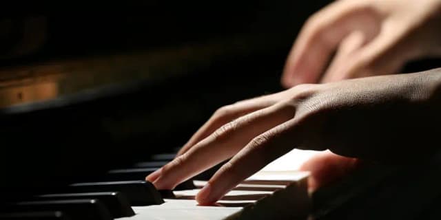 One Hour Semi Private Piano Class For Two