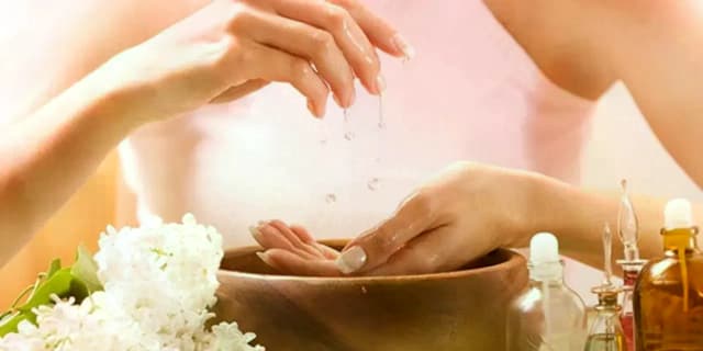 Hot Oil Manicure