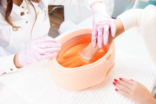 Intensive Moisture (Hot Oil & Paraffin-For Dry Skin)