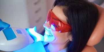 3 Teeth Whitening Treatments + Plaque Removal serum