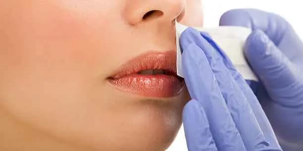 Women's Upper Lip Wax