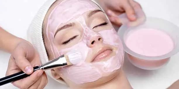 90-Minute Women's Deep Moisturizing Facial