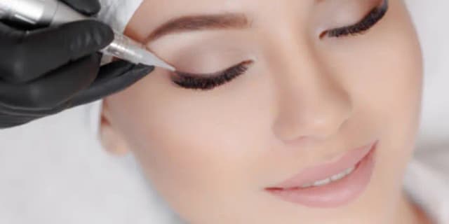 Follow-Up Eyeliner Session