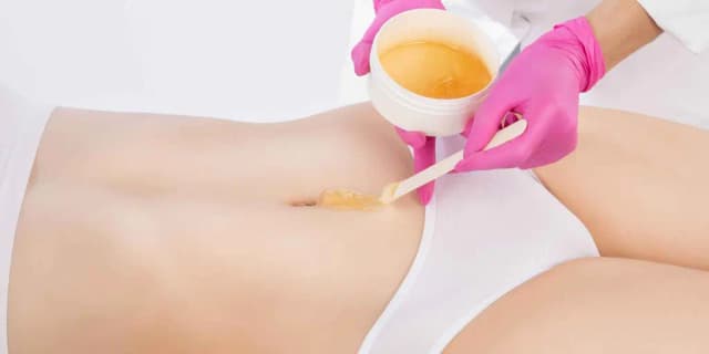 Women's Stomach Wax