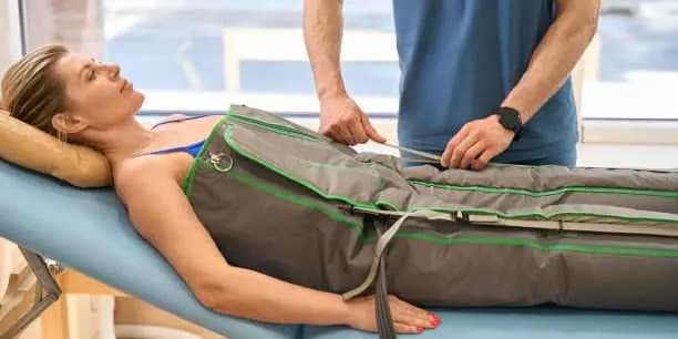 30 Minute Women's Lymphatic Drainage Treatment