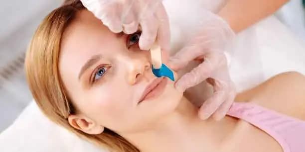 Women's Nose Wax