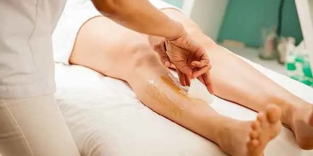 Brazilian Wax + Hydrogel Mask