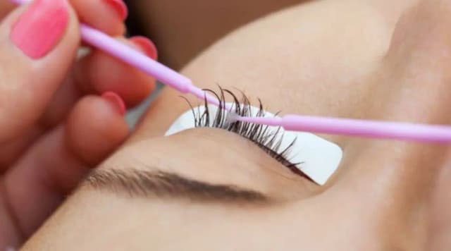 Lash Removal