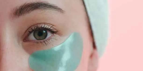 Plasma Fibroblast Treatment - Under Eye
